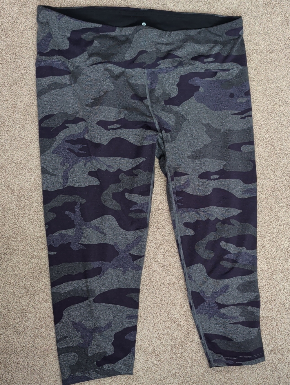 Tuff Athletics Women's Purple/Gray Camo Capri Leggings